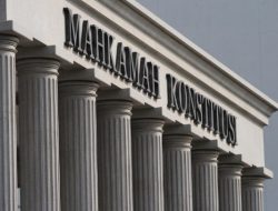 MK Buka Babak Baru Uji Aturan Pilkada