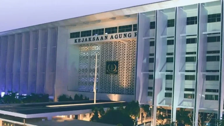 Eks Jampidsus Gugat, Kejagung-Polri Siap