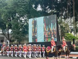 Upacara Serah Terima Kawal Istana Merdeka Ramai Disaksikan Warga
