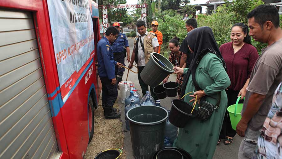 Krisis Air Kepung Sukabumi
