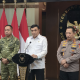 Menko Polkam Djamari Chaniago memastikan kondisi di seluruh Indonesia tetap aman dan terkendali di tengah isu Demo Agustus yang beredar di media sosial.CNN Indonesia/Yogi Anugrah